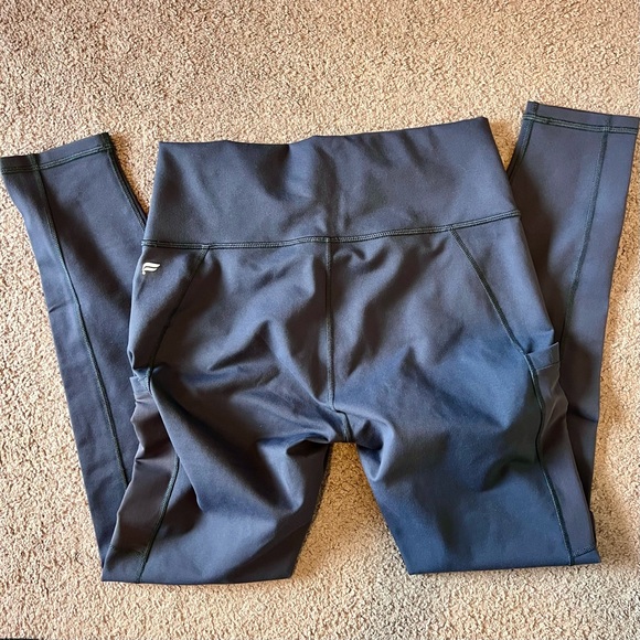 NWT Fabletics Leggings - Picture 4 of 9